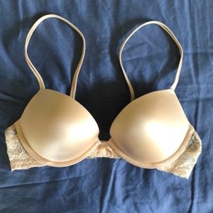 Victoria’s Secret PINK Nude Lace Push-up Bra